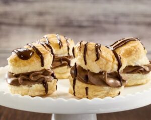 Espresso cream puffs