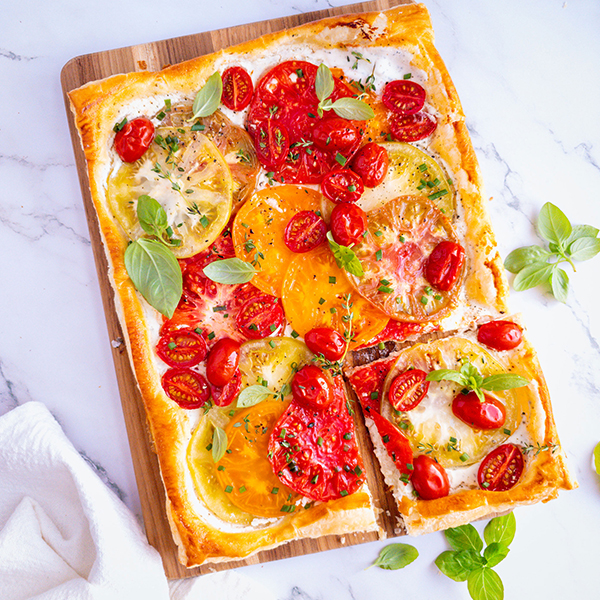 tartohcut_600wide Flat puff pastry with cherry tomatoes